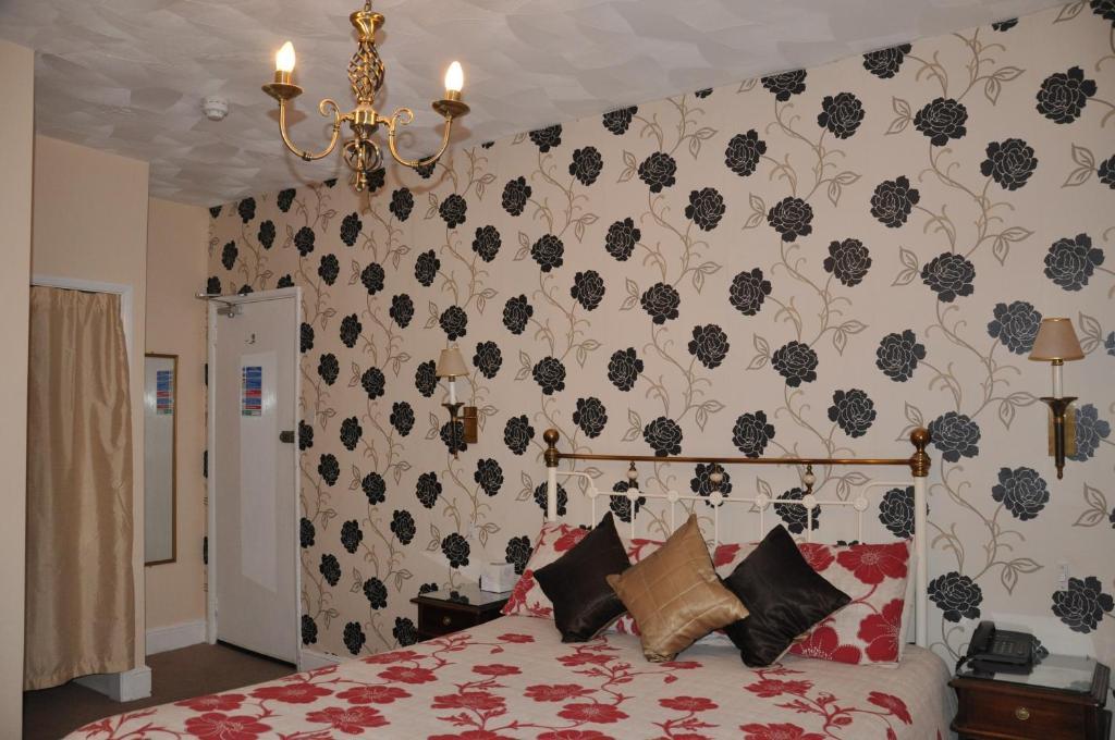 Adelaide House Hotel Luton  Phòng bức ảnh