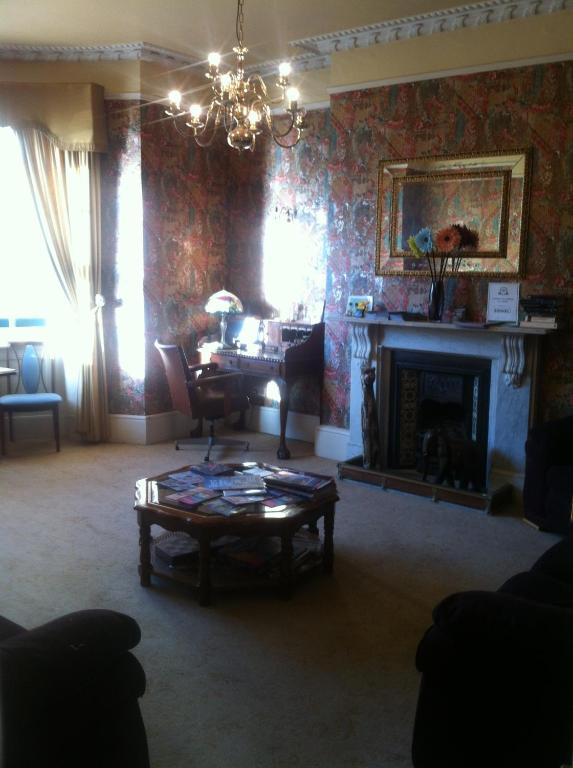 Adelaide House Hotel Luton  Ngoại thất bức ảnh