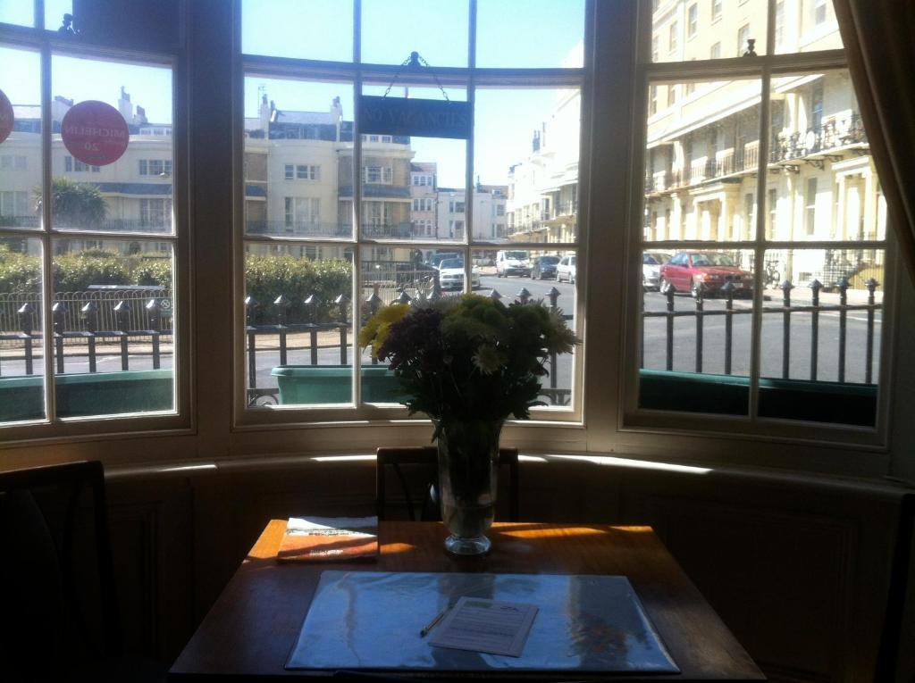 Adelaide House Hotel Luton  Ngoại thất bức ảnh